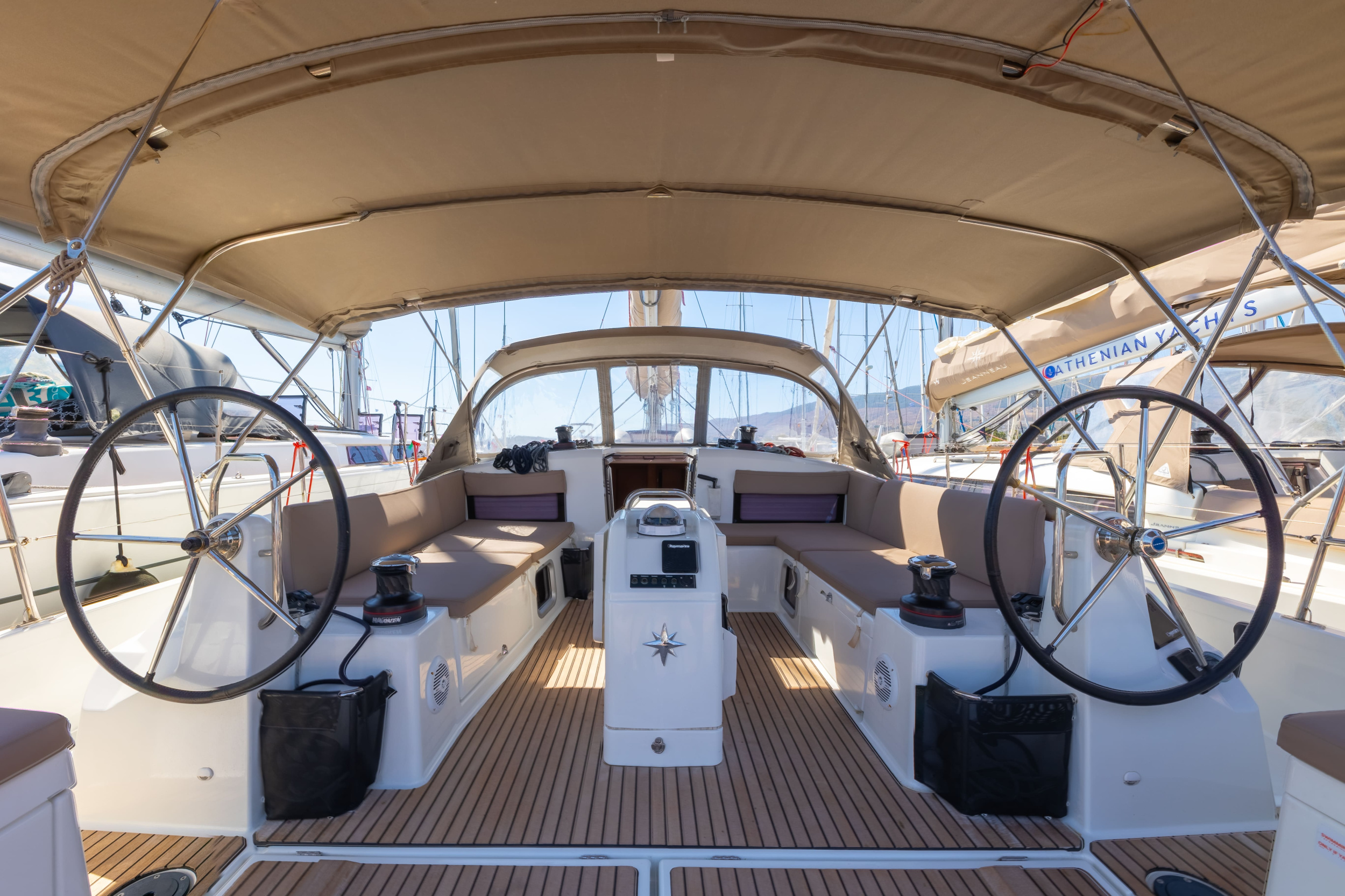 Sun Odyssey 490 - 4 cab. — photo 4