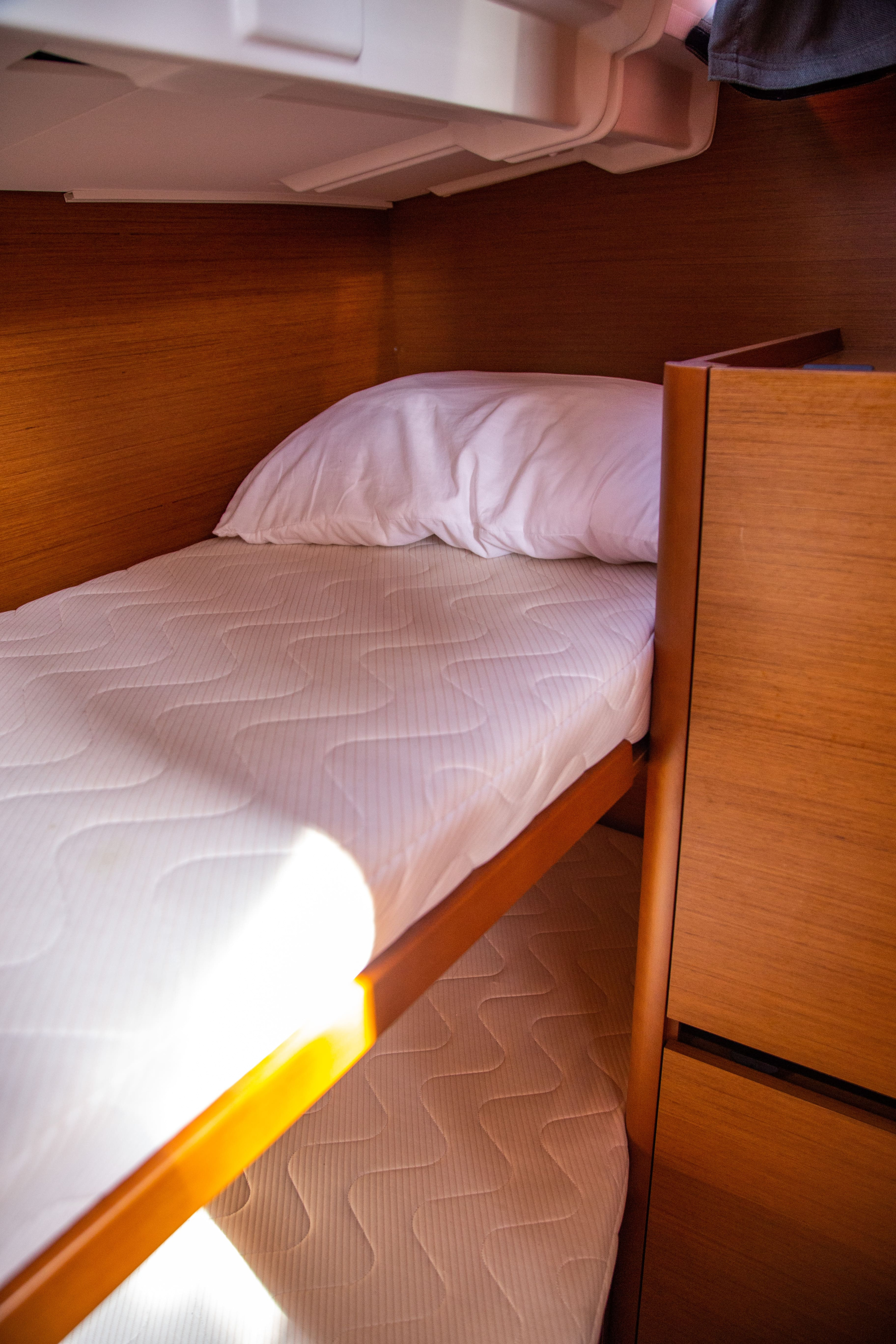 Sun Odyssey 490 - 5 cab. — photo 9