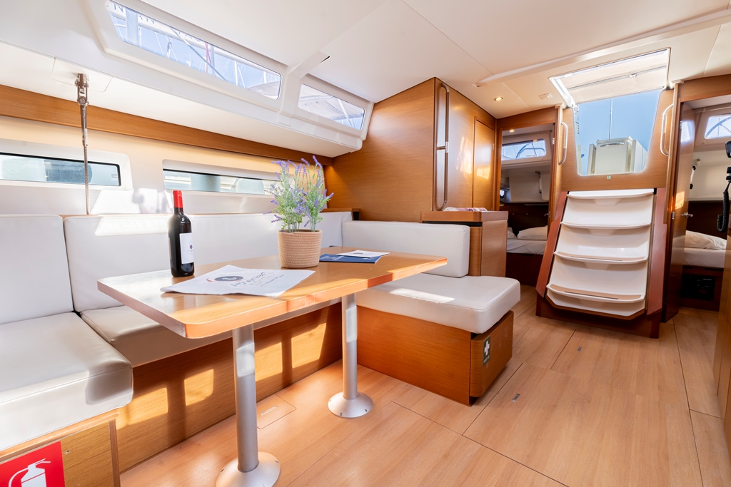 Sun Odyssey 490 - 4 cab. — photo 4