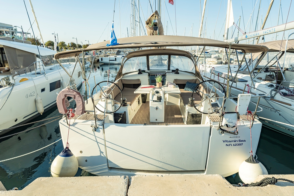 Sun Odyssey 490 - 4 cab. — photo 1
