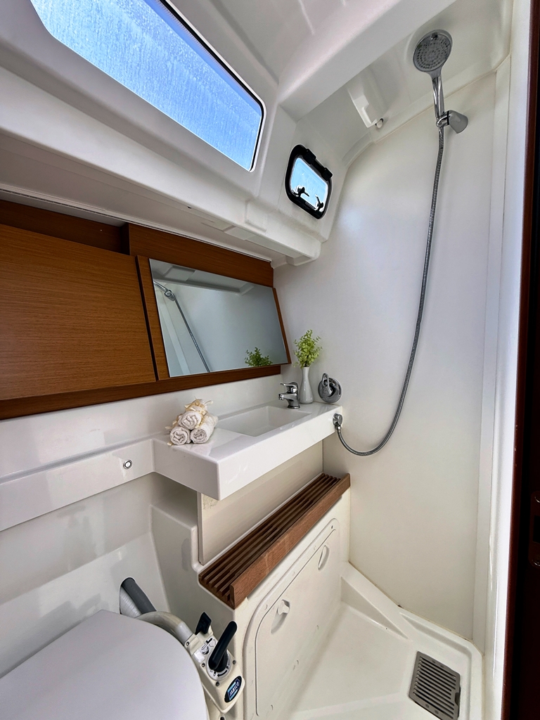 Sun Odyssey 490 - 4 cab. — photo 9