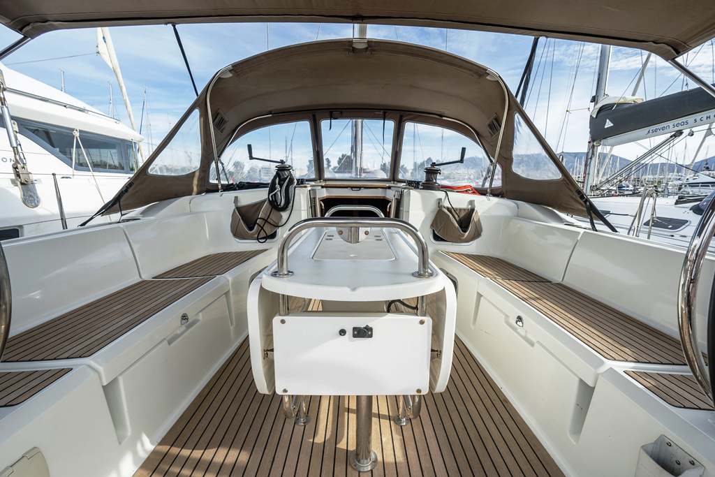 Sun Odyssey 479 - 4 cab. — photo 4