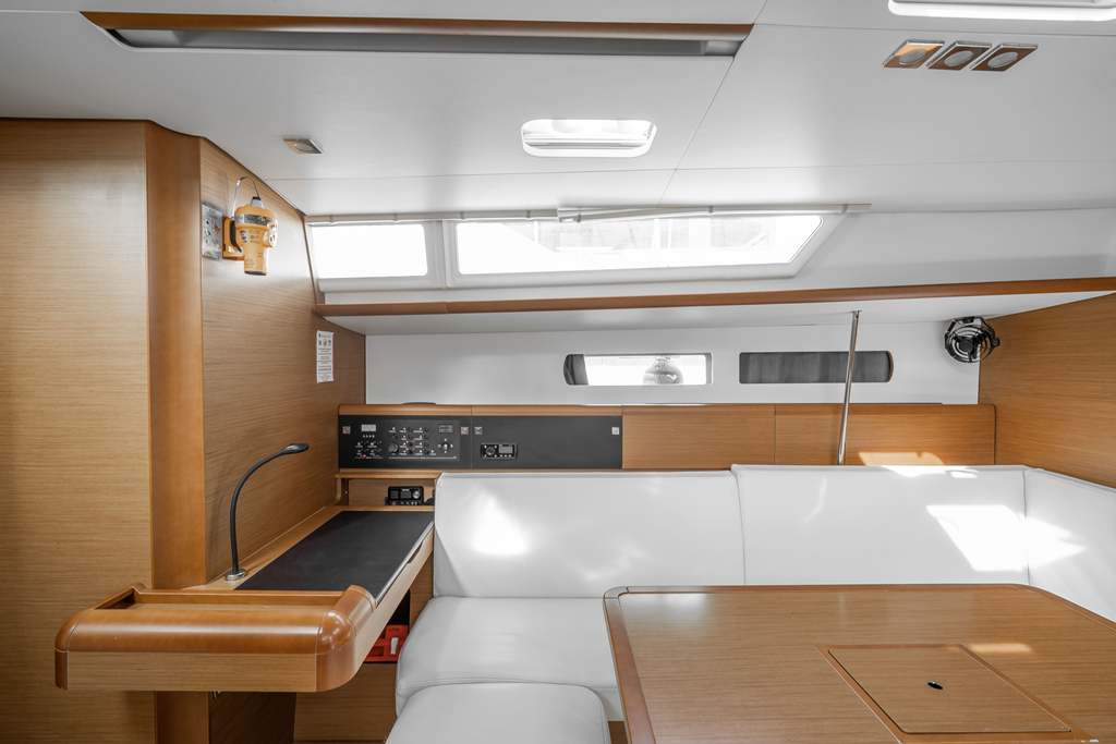 Sun Odyssey 479 - 4 cab. — photo 8