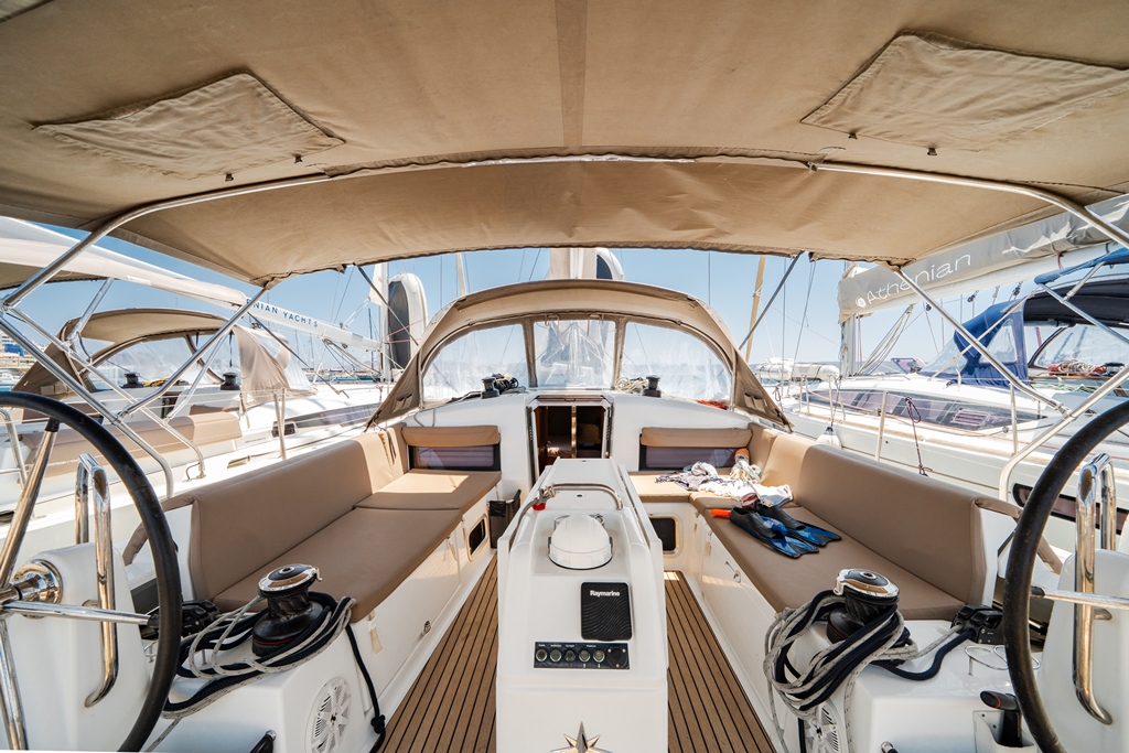Sun Odyssey 440 - 4 cab. — photo 7