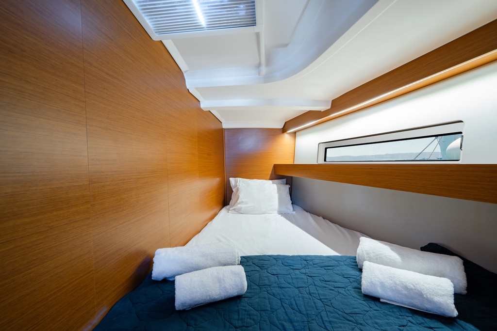 Sun Odyssey 440 - 4 cab. — photo 13