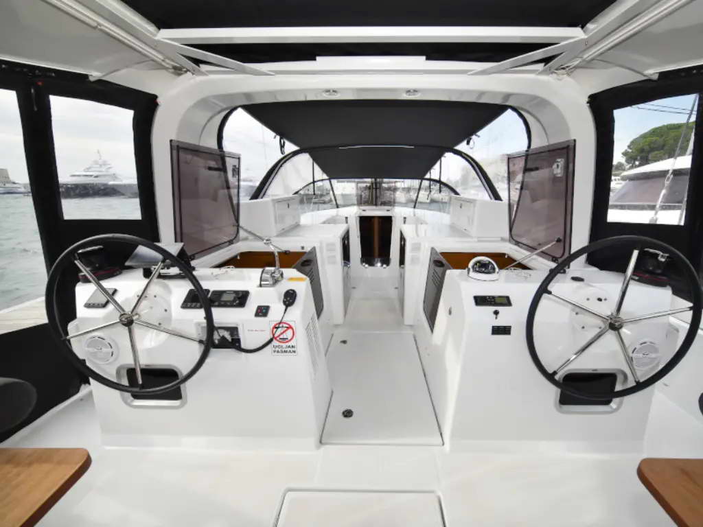 Sun Loft 47 - 6 + 1 cab. — photo 9