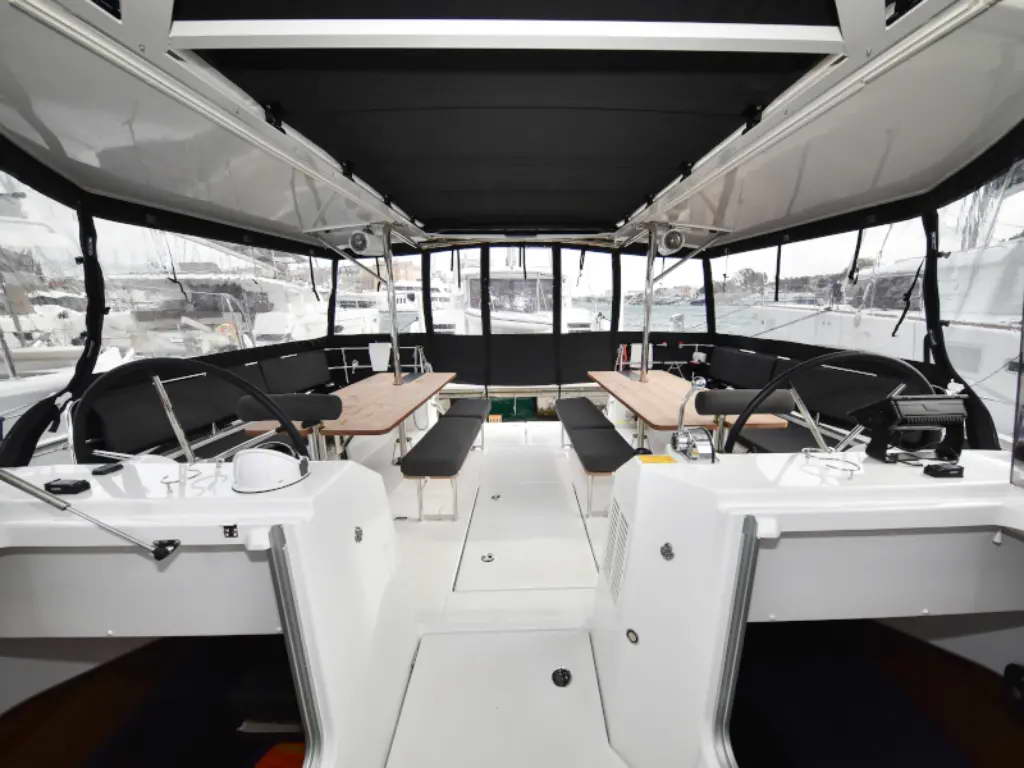Sun Loft 47 - 6 + 1 cab. — photo 14