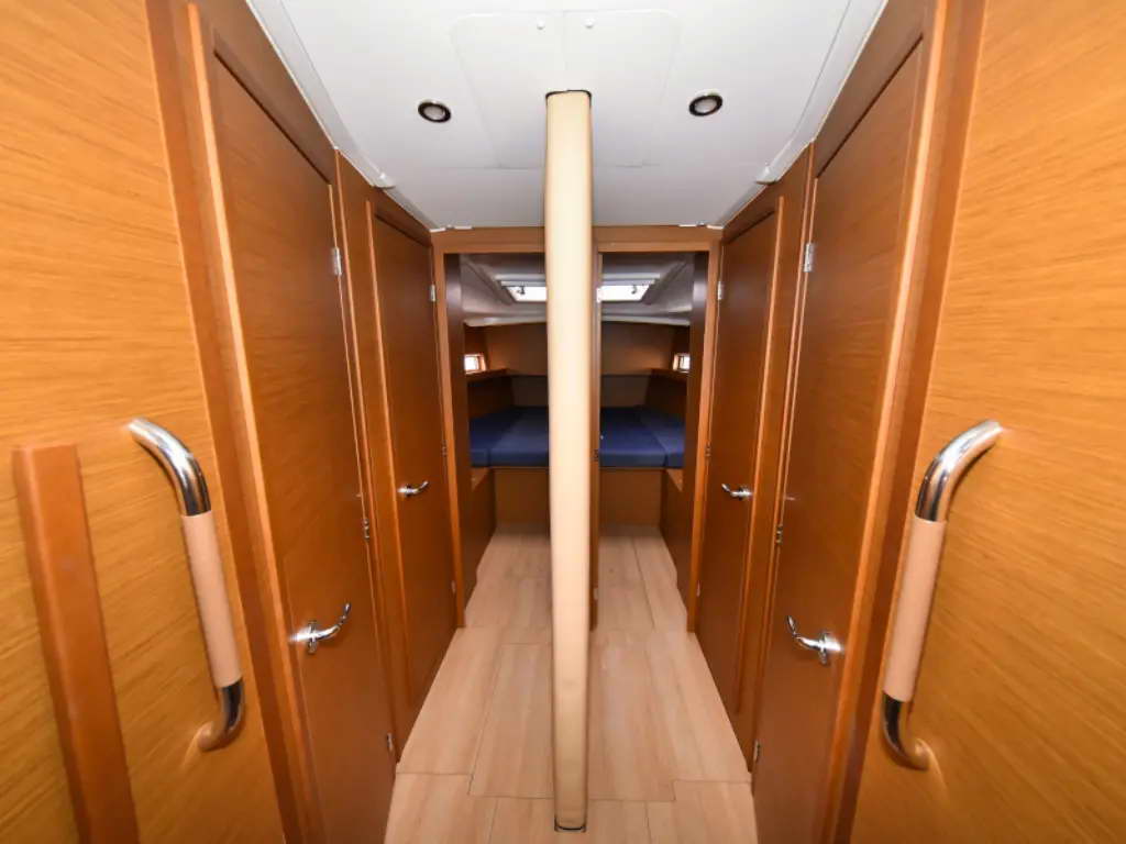 Sun Loft 47 - 6 + 1 cab. — photo 15