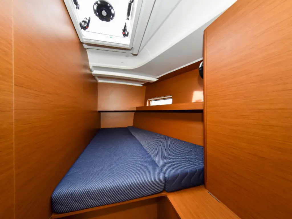 Sun Loft 47 - 6 + 1 cab. — photo 16