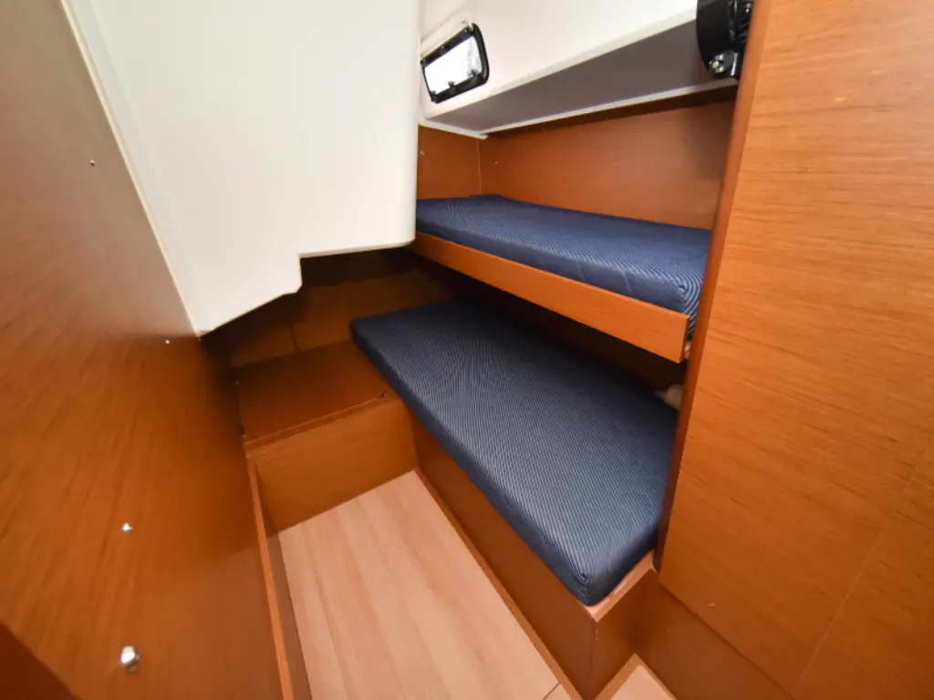 Sun Loft 47 - 6 + 1 cab. — photo 19