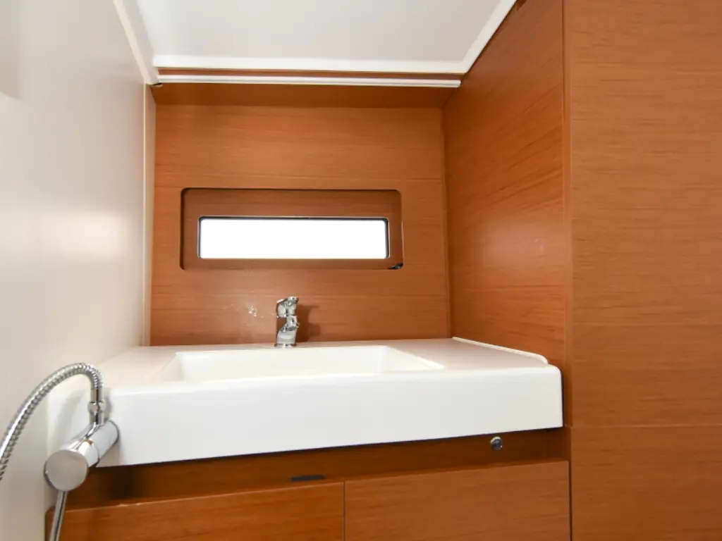 Sun Loft 47 - 6 + 1 cab. — photo 23