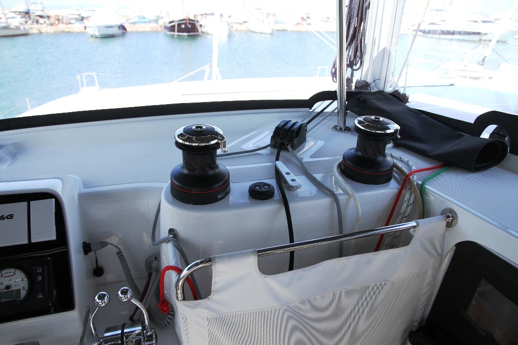 Lagoon 42 - 4 + 2 cab. — photo 5