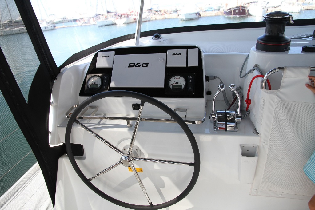 Lagoon 42 - 4 + 2 cab. — photo 9