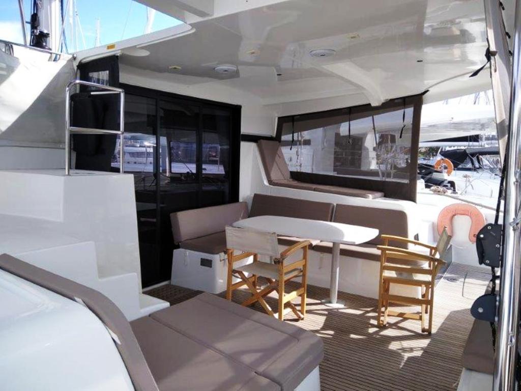 Lagoon 42 - 4 + 1 cab. — photo 4
