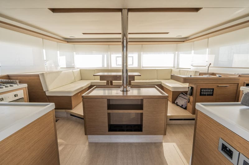 Lagoon 50 - 6 + 1 cab. — photo 11