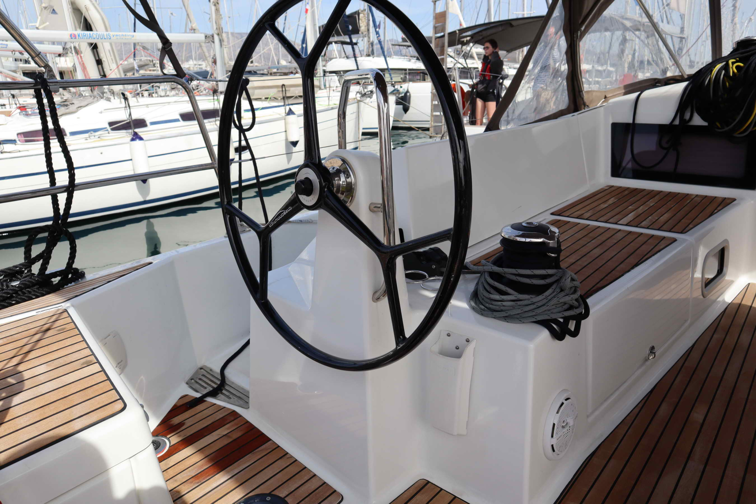 Sun Odyssey 440 - 4 cab. — photo 4
