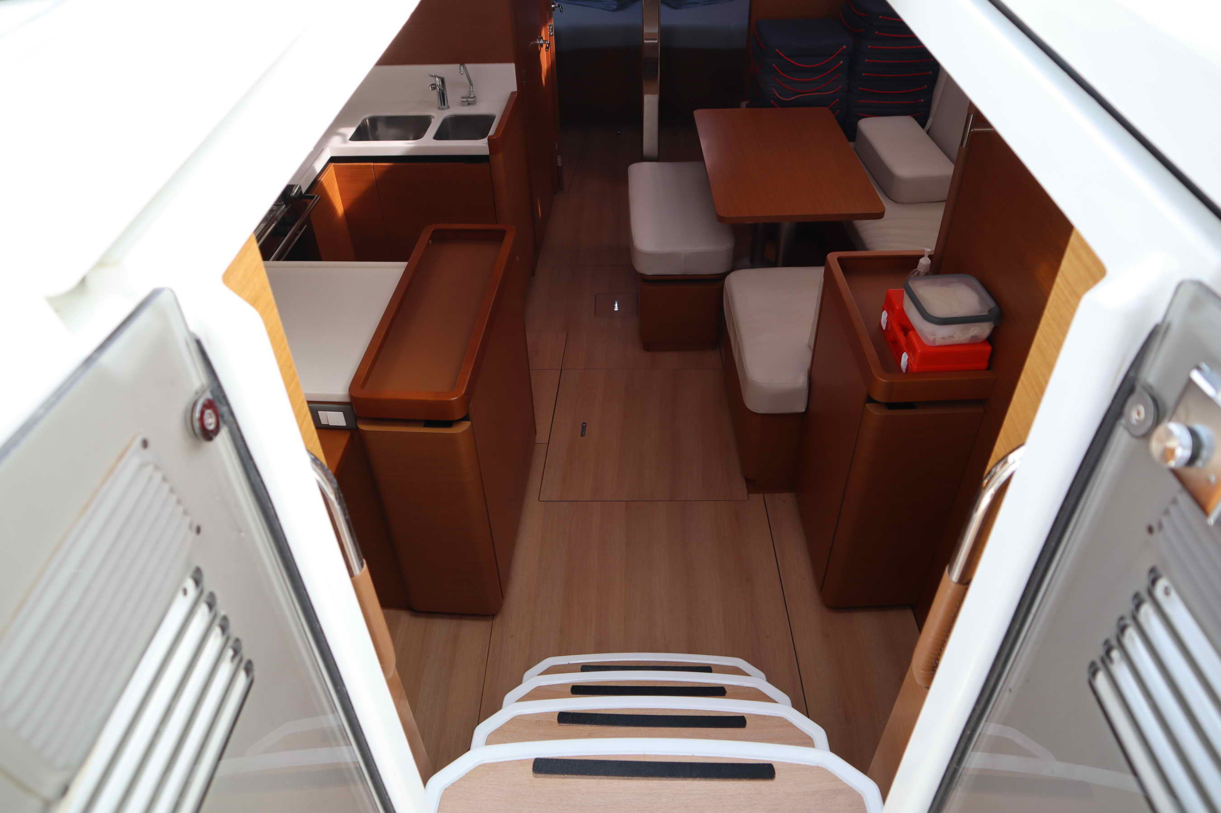 Sun Odyssey 440 - 4 cab. — photo 5