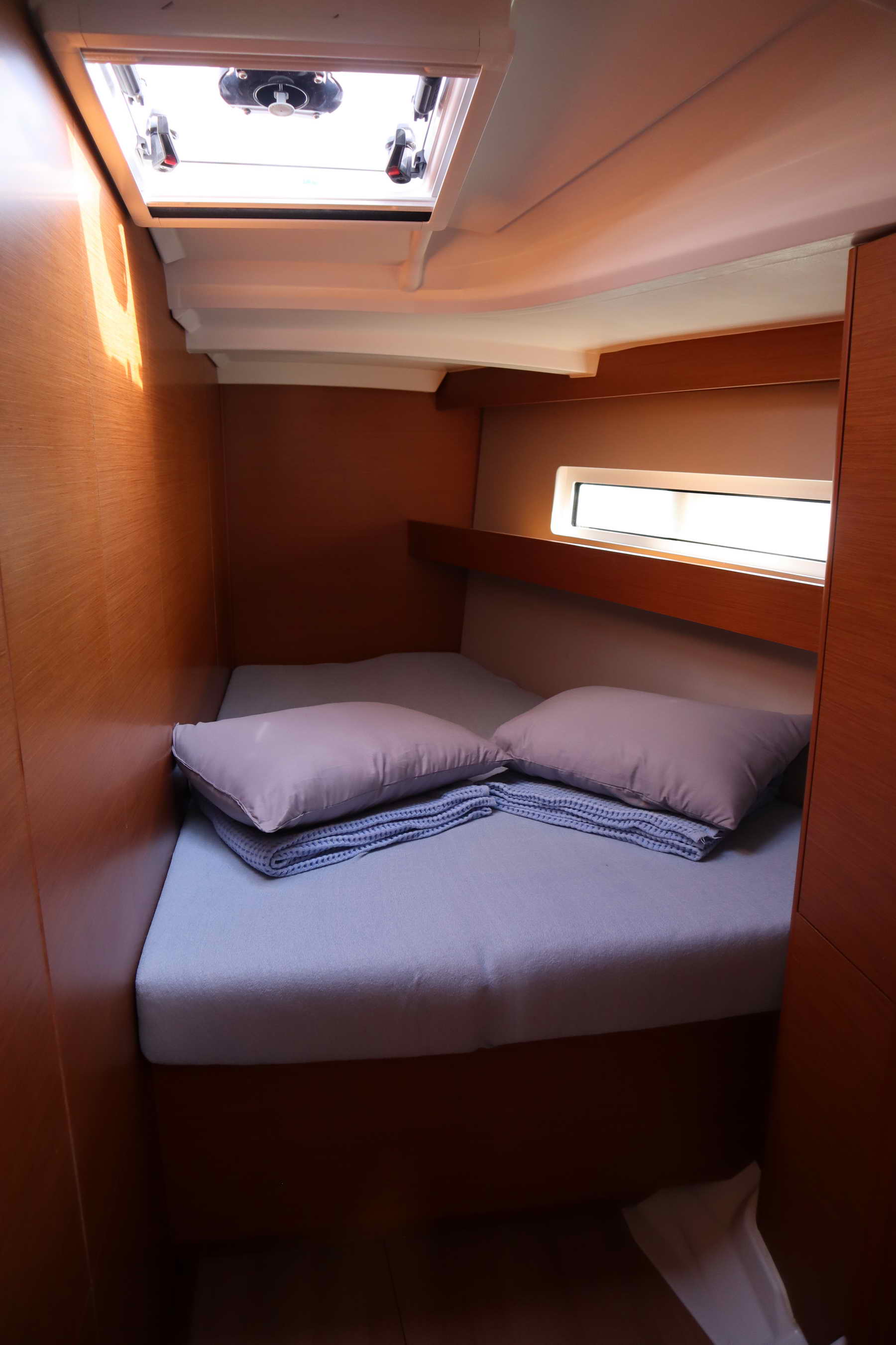Sun Odyssey 440 - 4 cab. — photo 15