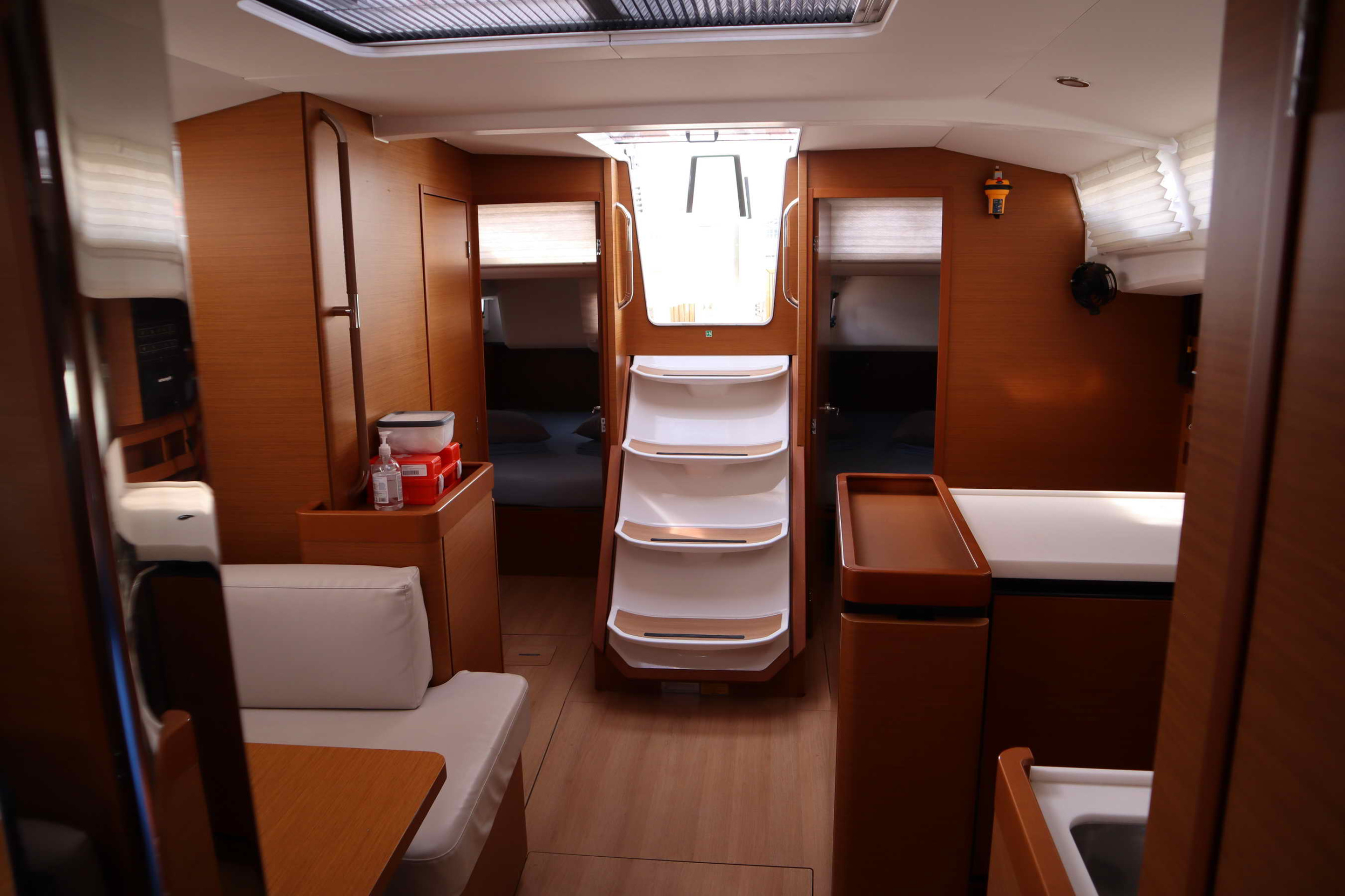 Sun Odyssey 440 - 4 cab. — photo 16