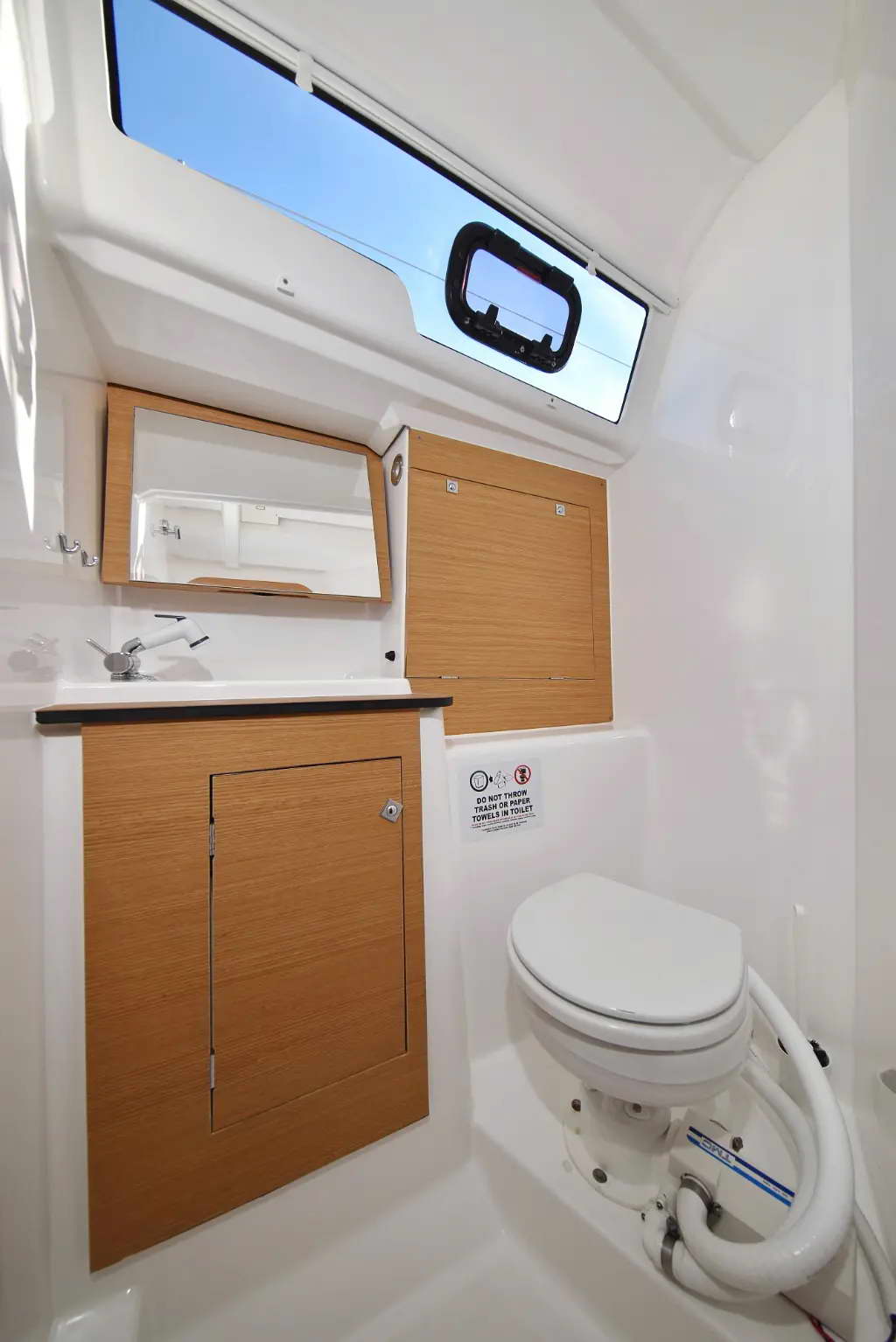 Dufour 382 GL — photo 20