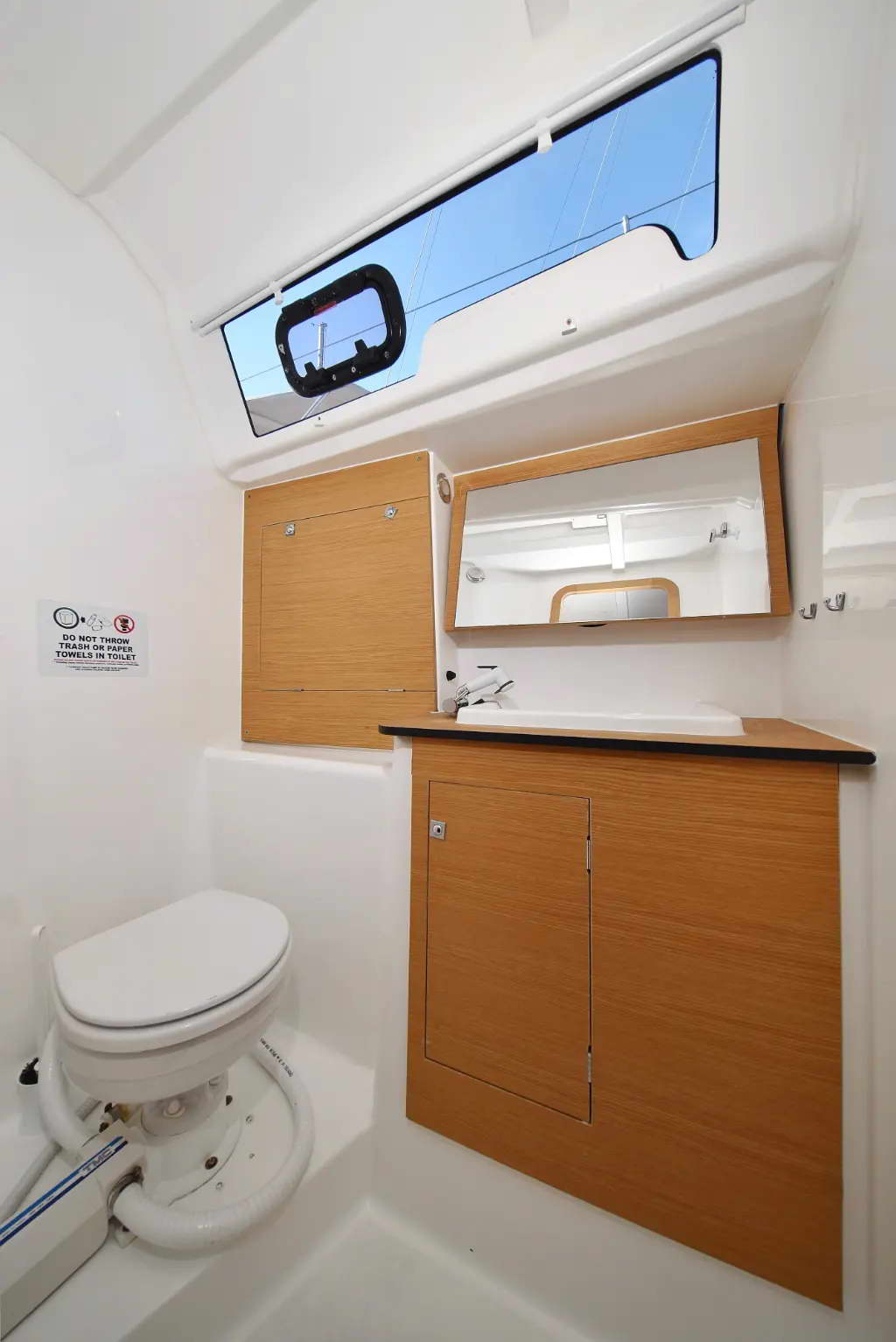 Dufour 382 GL — photo 22