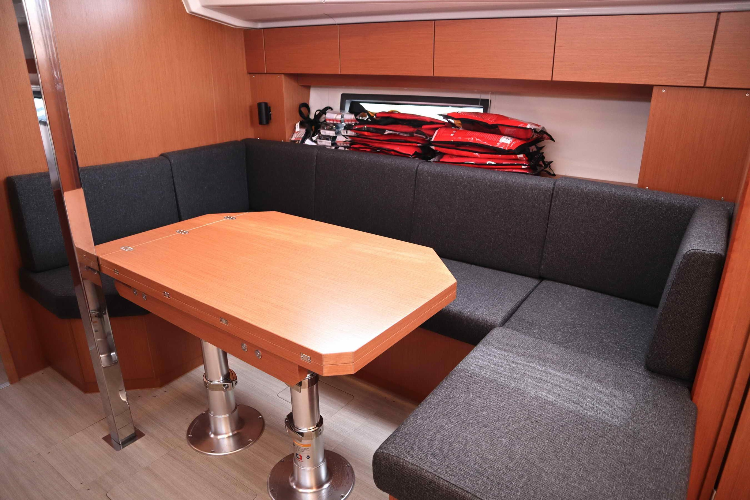 Bavaria Cruiser 51 — photo 17