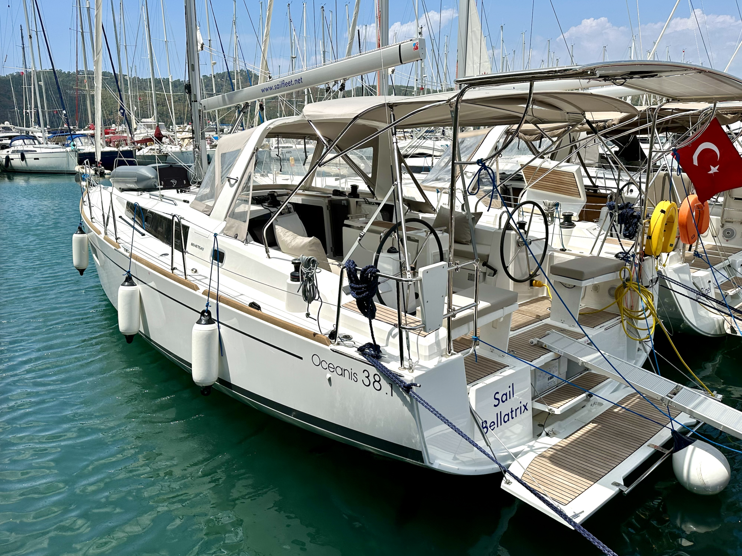 Oceanis 38.1 — photo 4