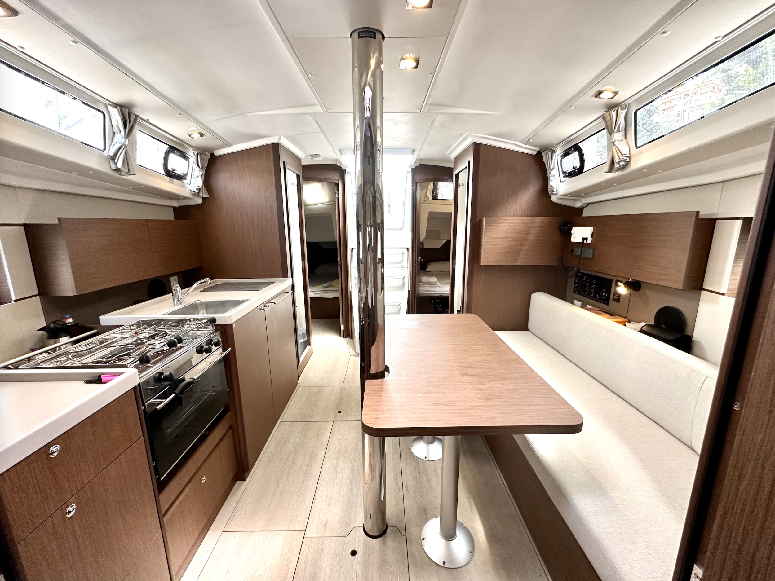 Oceanis 38.1 — photo 13
