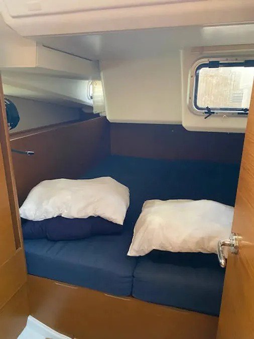 Sun Odyssey 440 - 4 cab. — photo 8