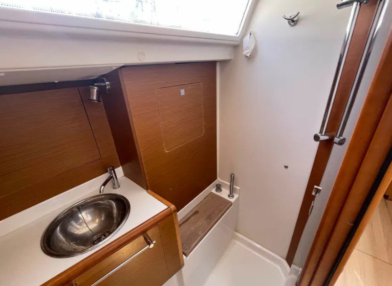 Sun Odyssey 419 - 3 cab. — photo 12