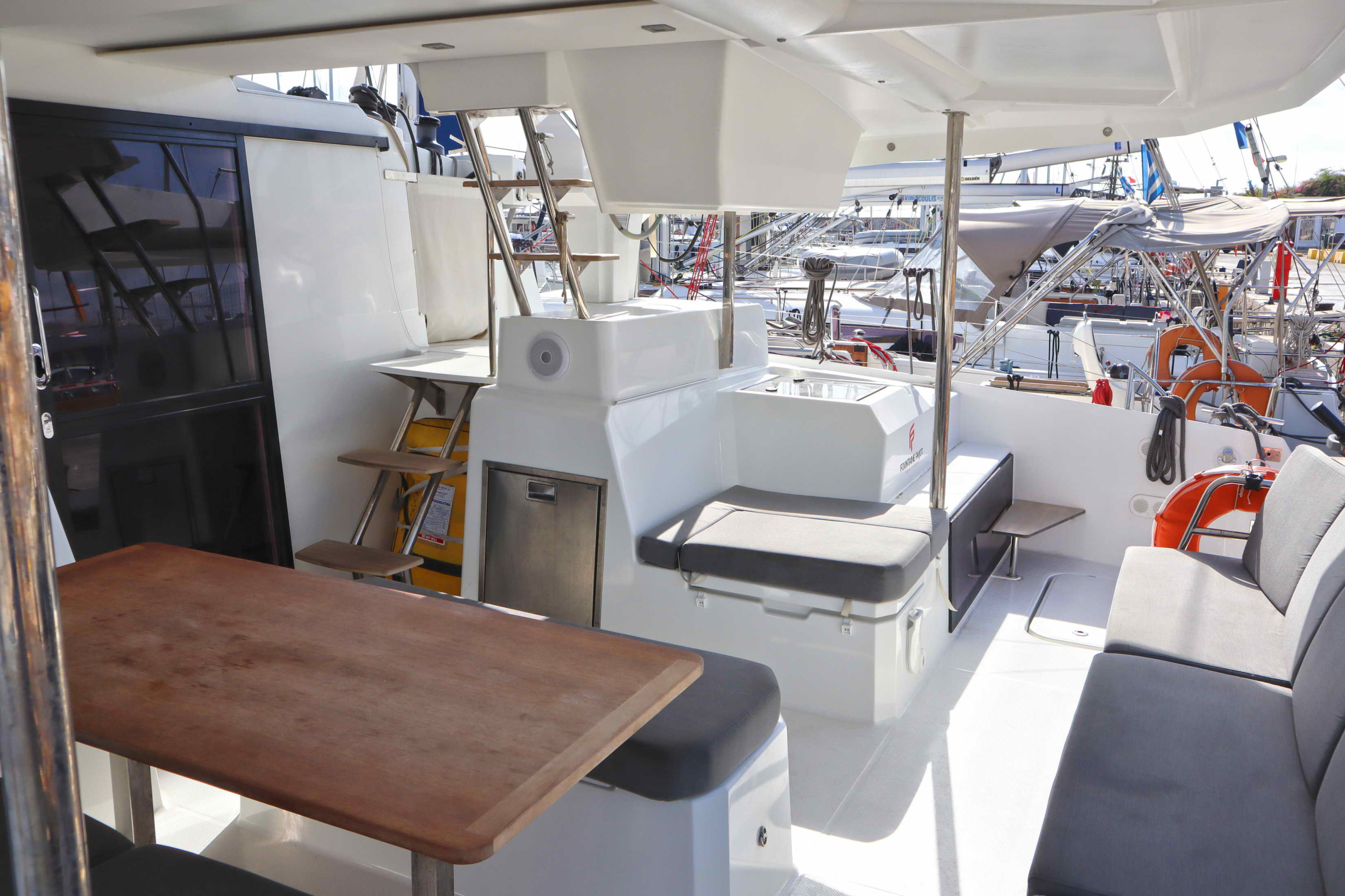 Fountaine Pajot Astrea 42 - 3 + 2 cab. — photo 8