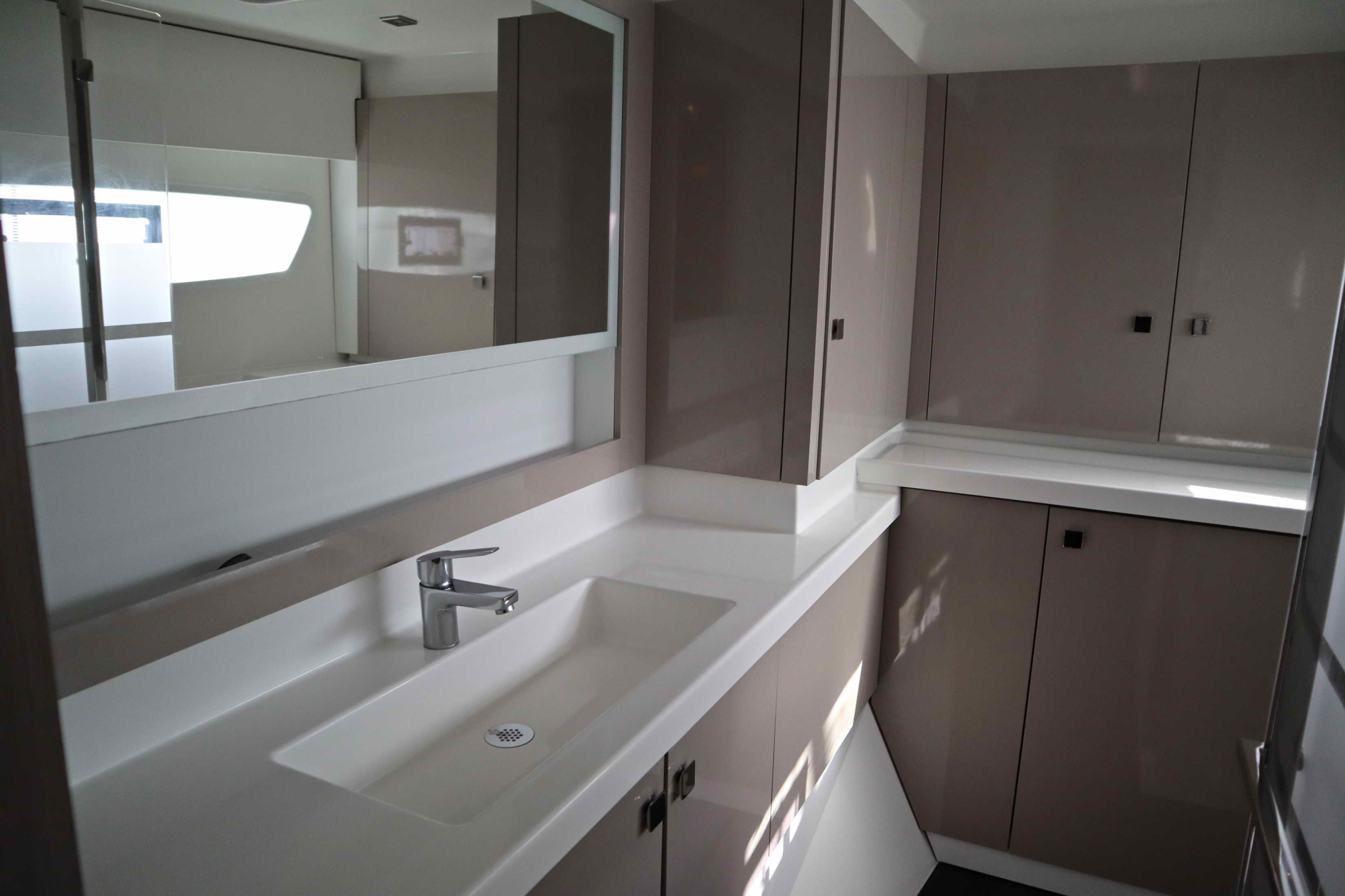 Fountaine Pajot Astrea 42 - 3 + 2 cab. — photo 17