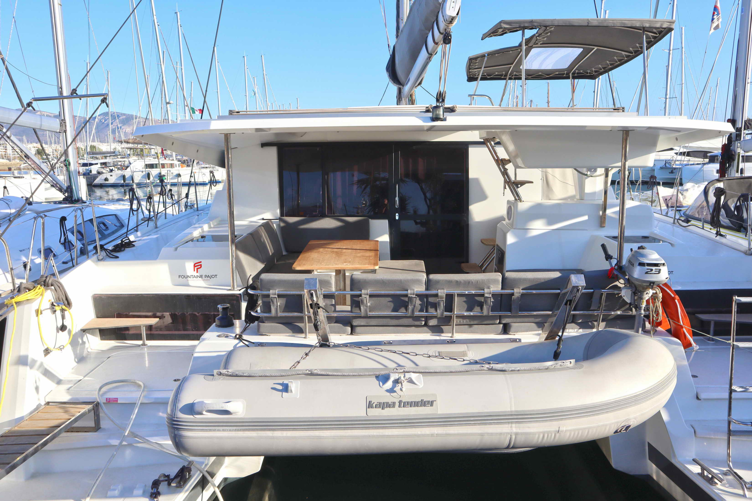 Fountaine Pajot Astrea 42 - 3 + 2 cab. — photo 1