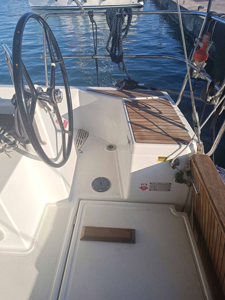 Sun Odyssey 440 - 4 cab. — photo 8