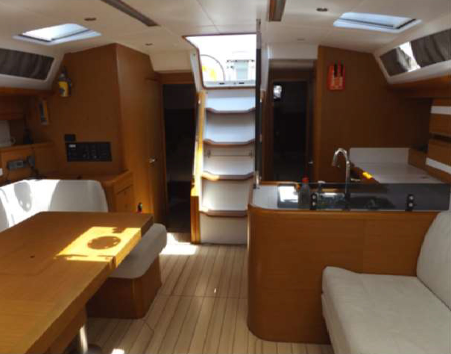 Jeanneau 53 - 6 cab. — photo 12