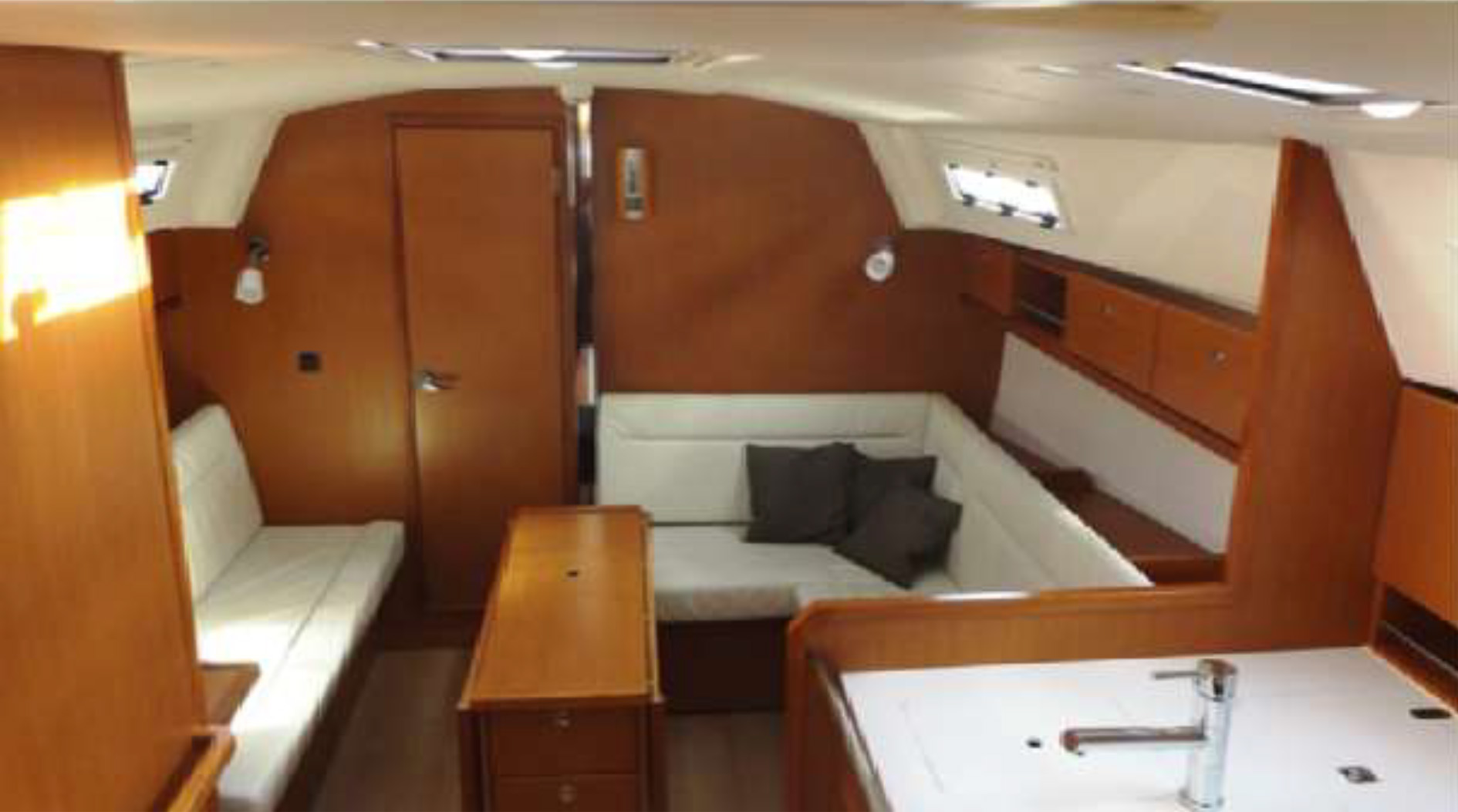 Bavaria Cruiser 36 — photo 9