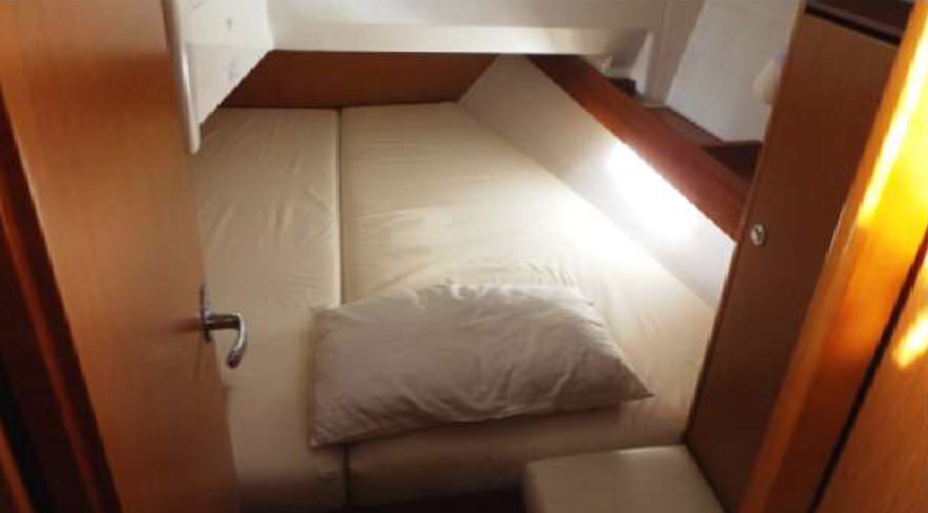 Bavaria Cruiser 36 — photo 18