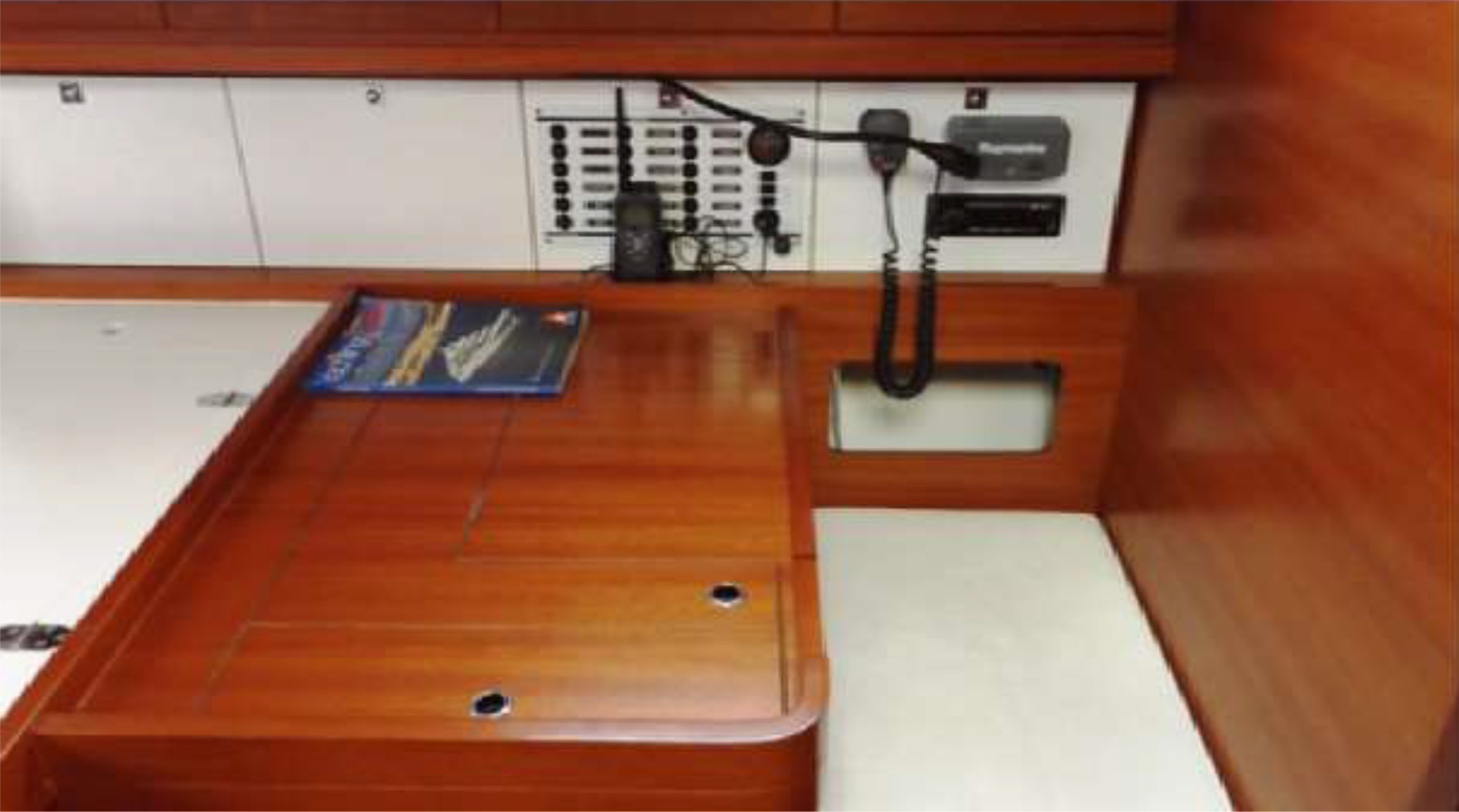 Dufour 450 GL — photo 10