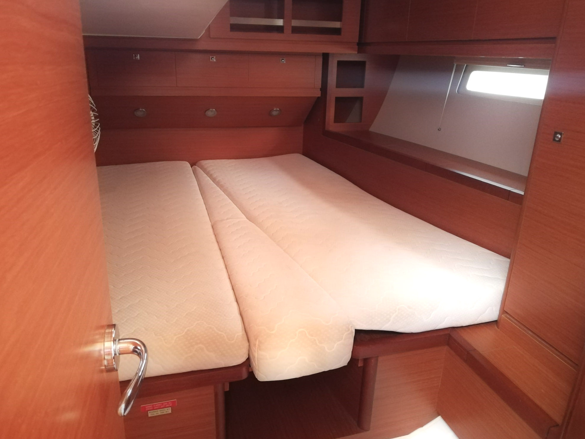 Dufour 520 GL — photo 11