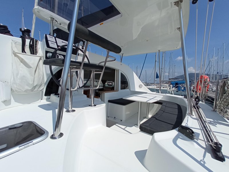 Lagoon 380 - 4 cab. — photo 4