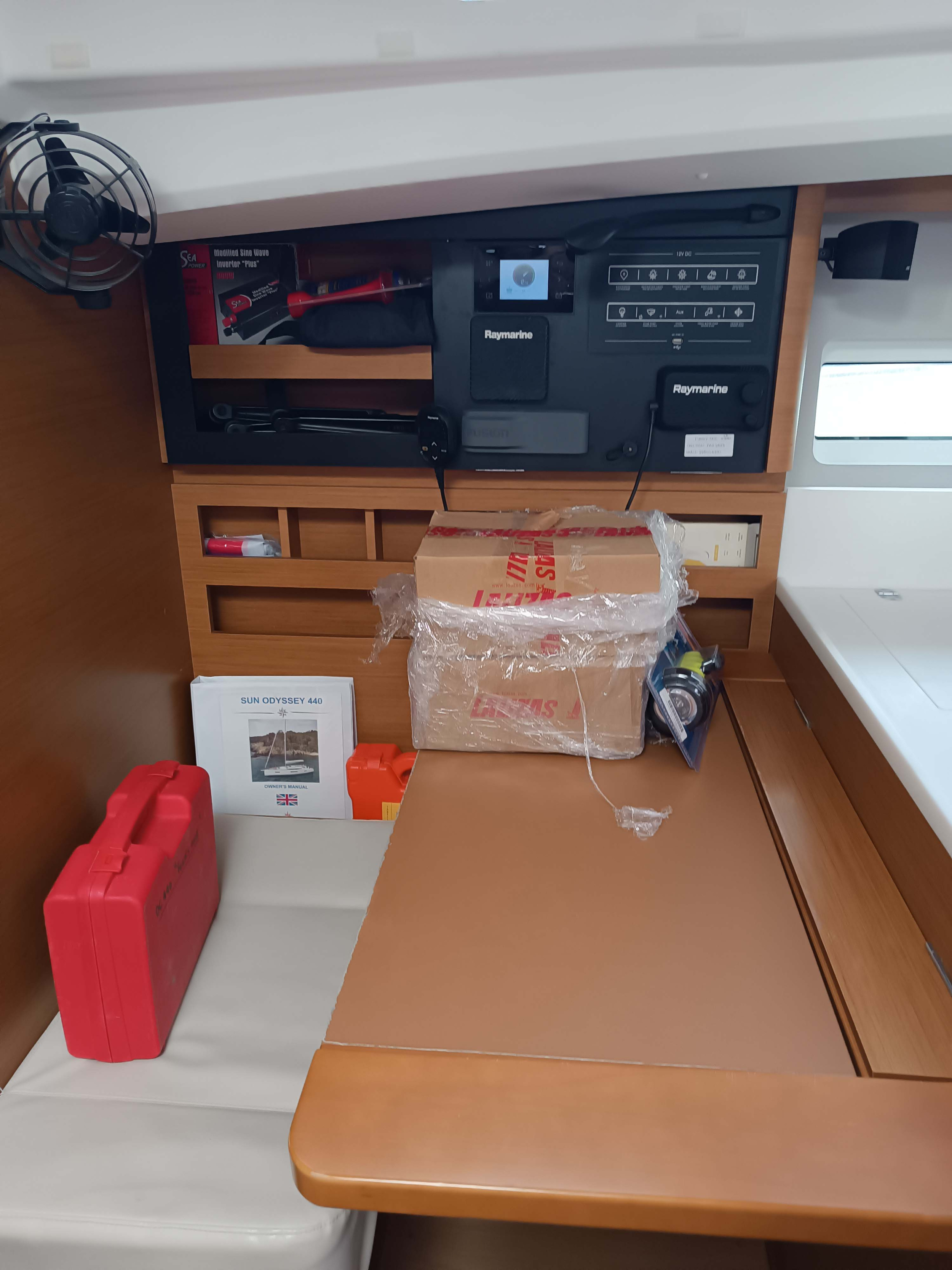 Sun Odyssey 440 - 4 cab. — photo 11