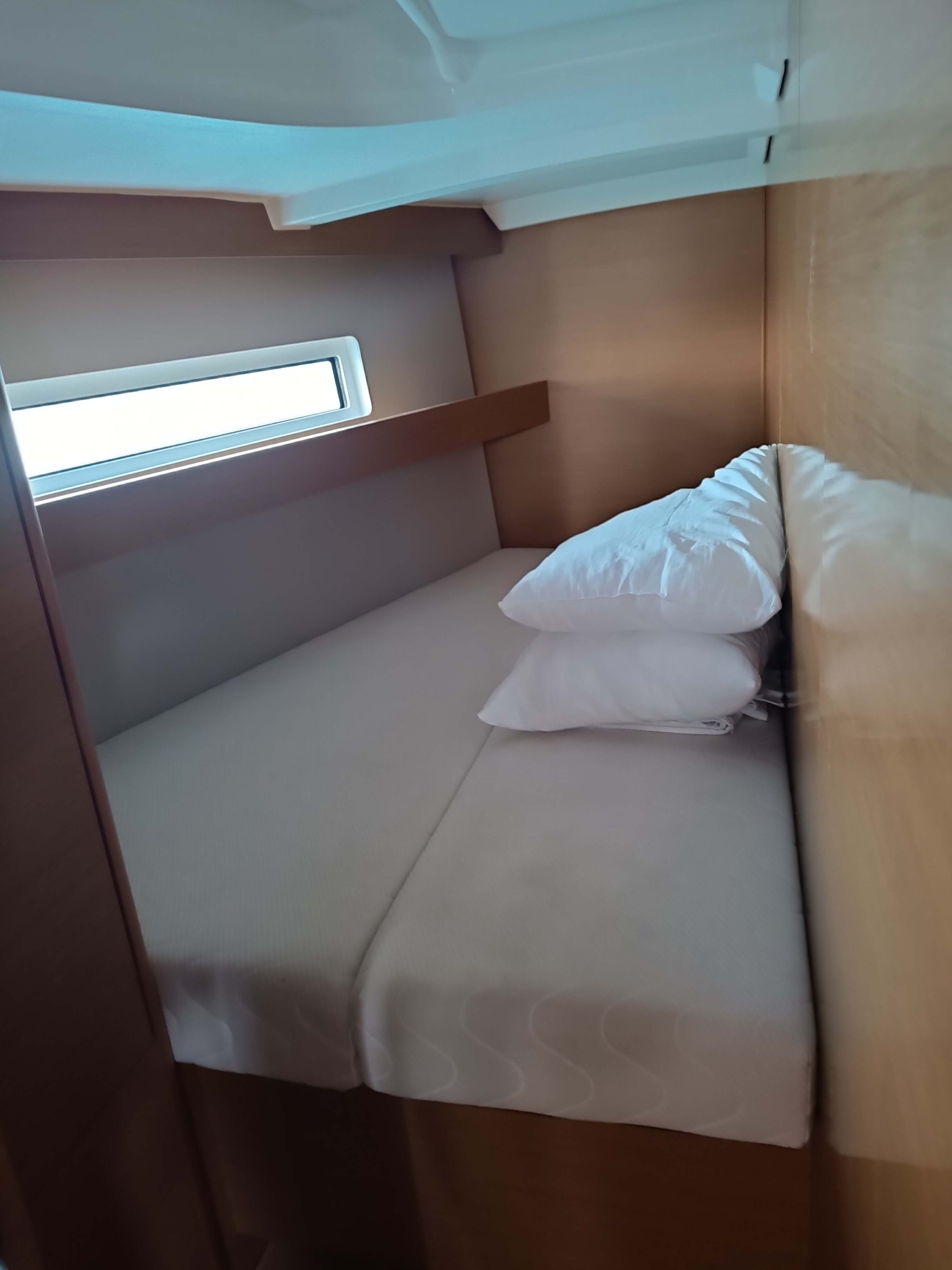 Sun Odyssey 440 - 4 cab. — photo 20