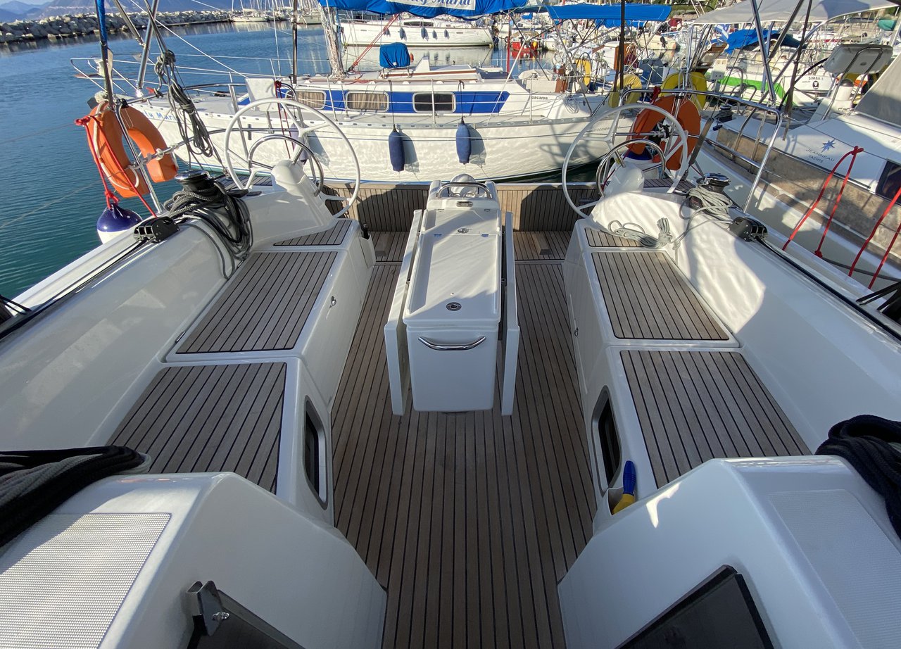 Sun Odyssey 410 - 3 cab. — photo 6