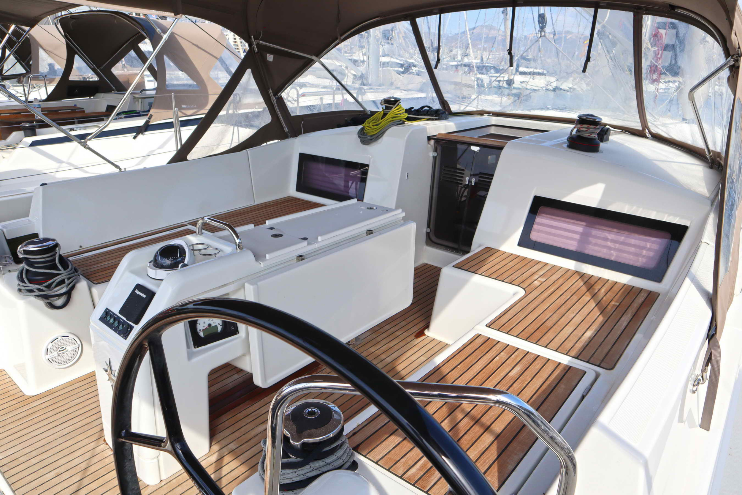 Sun Odyssey 490 - 5 + 1 cab. — photo 5