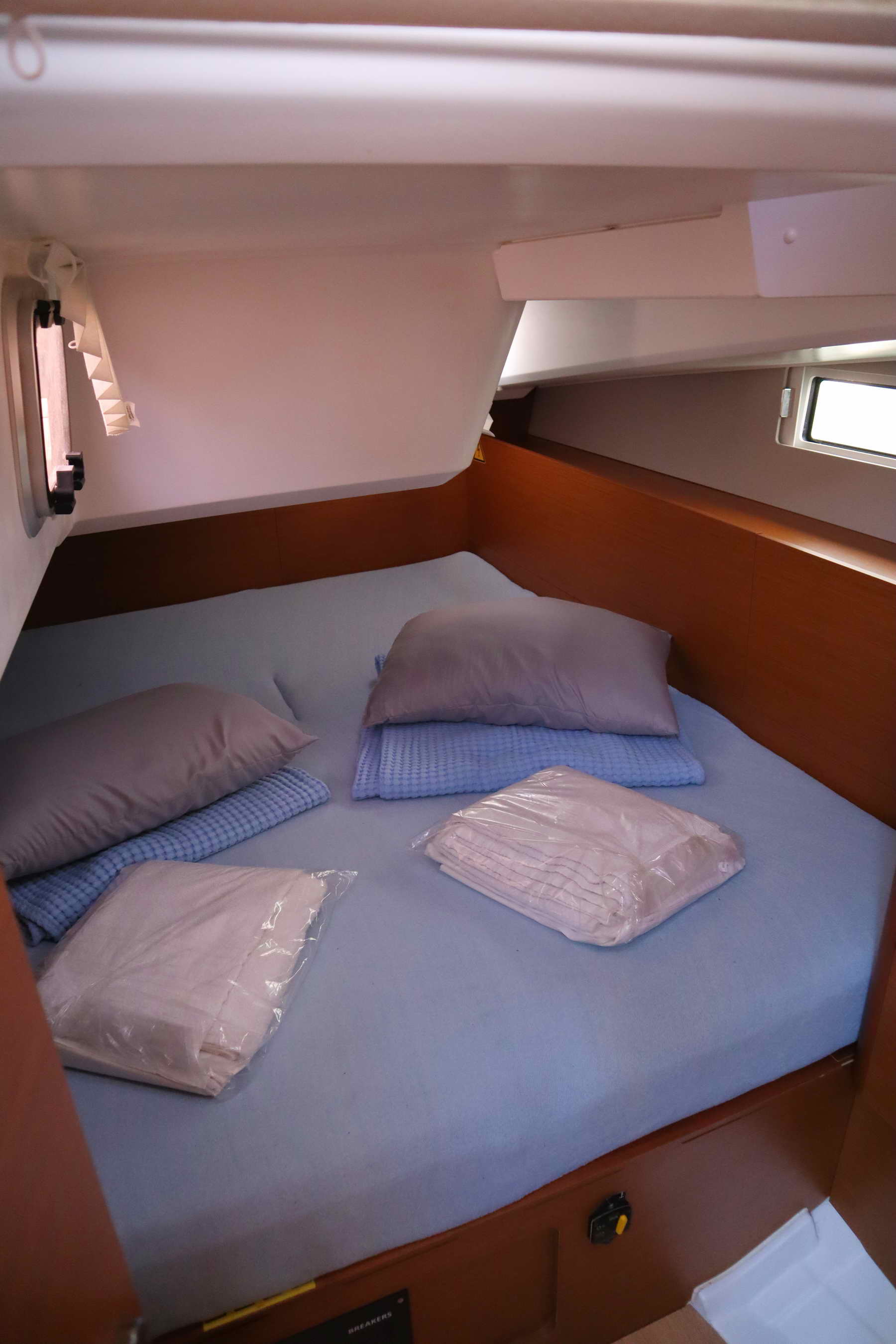 Sun Odyssey 490 - 5 + 1 cab. — photo 10