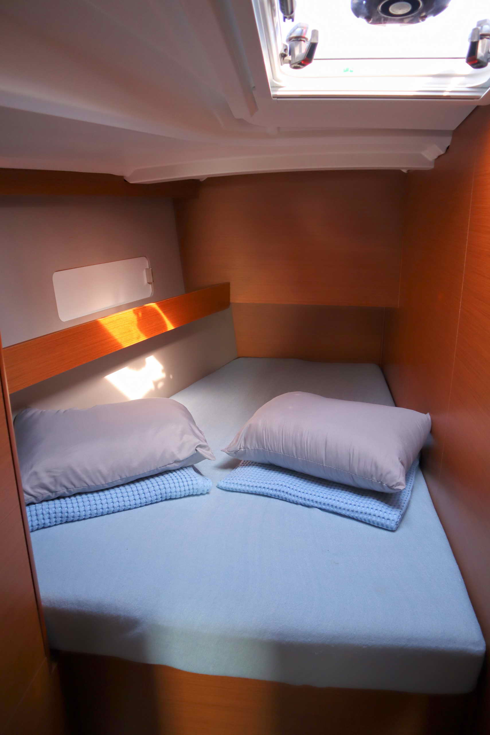 Sun Odyssey 490 - 5 + 1 cab. — photo 14