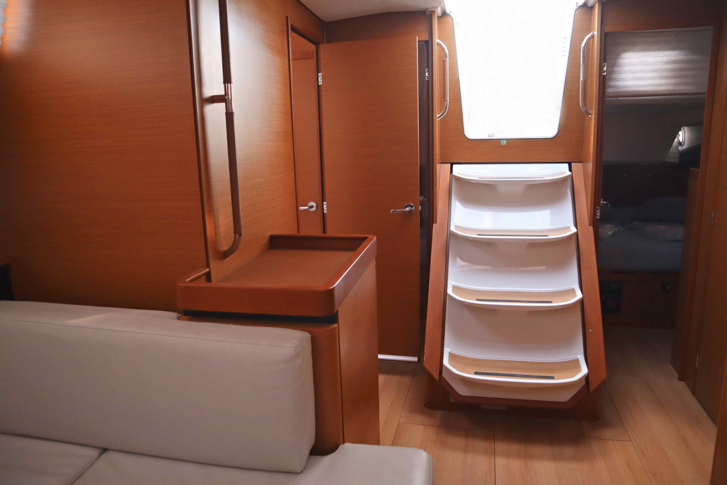 Sun Odyssey 490 - 5 + 1 cab. — photo 18