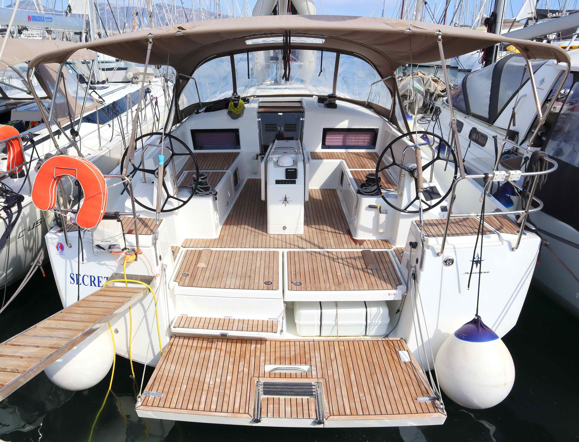 Sun Odyssey 490 - 5 + 1 cab. — photo 1