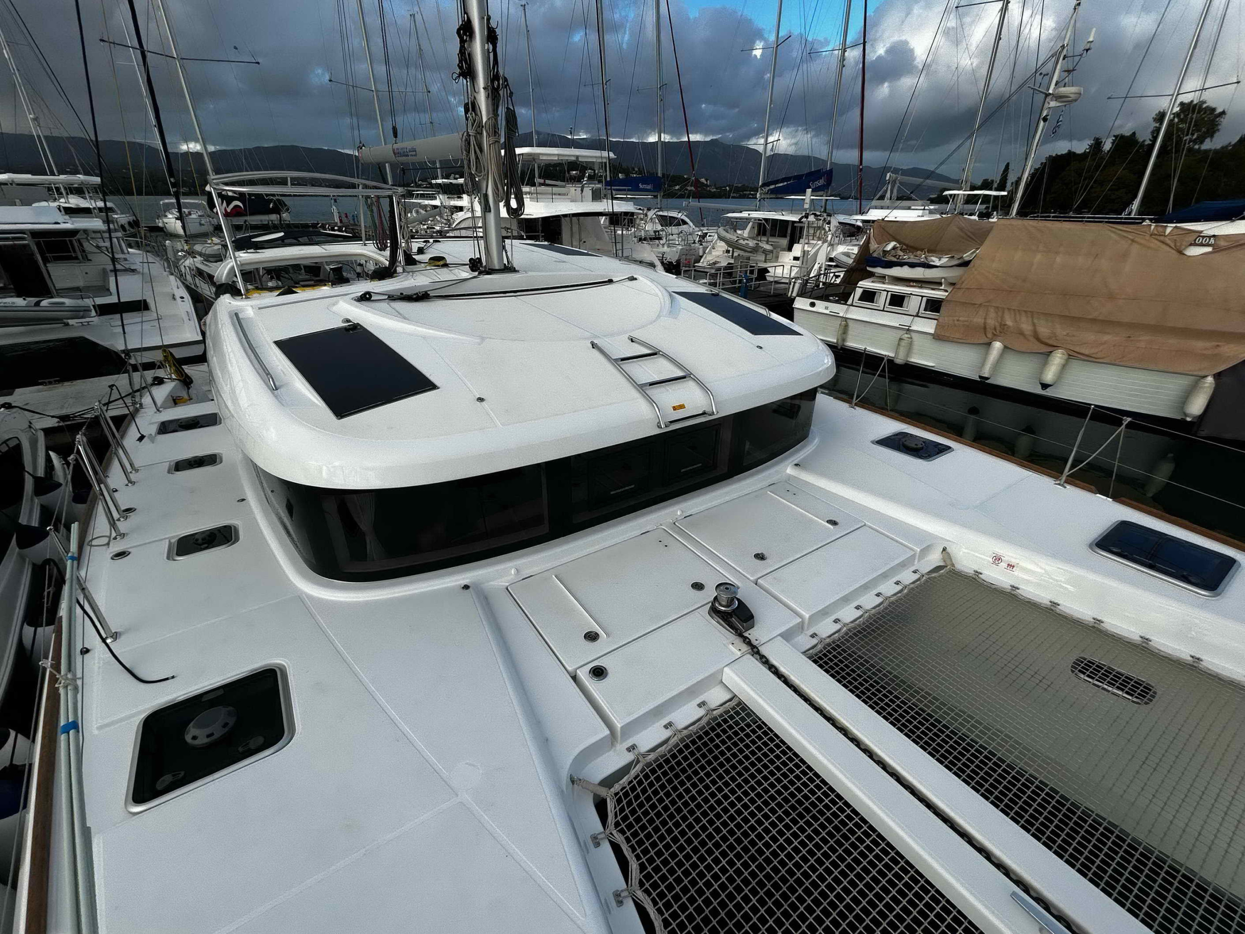 Lagoon 40 - 4 + 2 cab — photo 4