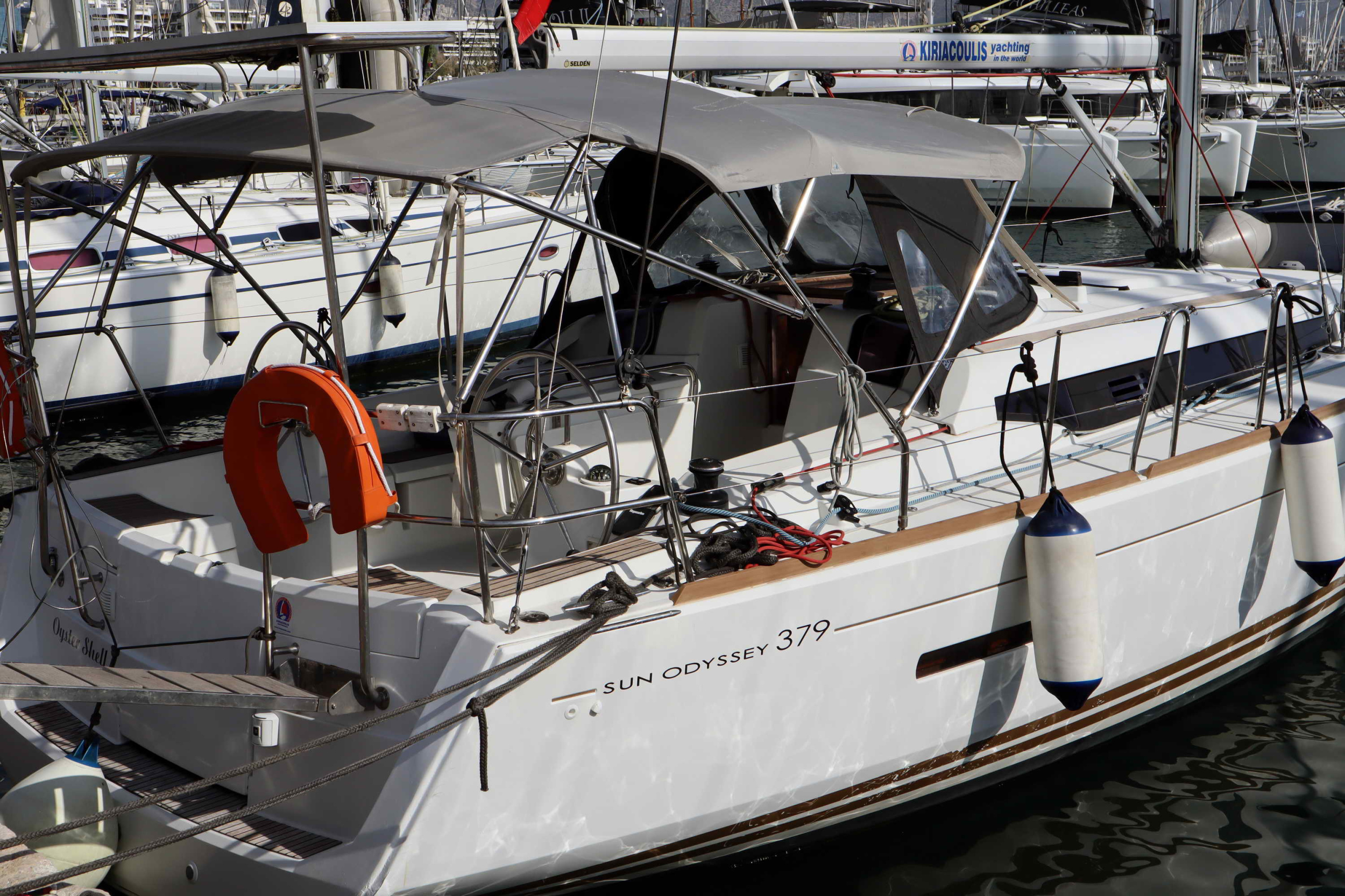Sun Odyssey 379 — photo 6